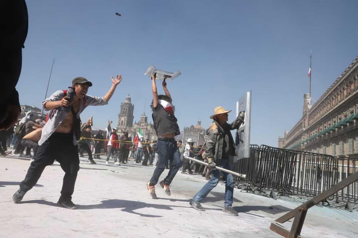 Manifestantes en Marcha de la Generación Z . Foto: Jesús Quintanar