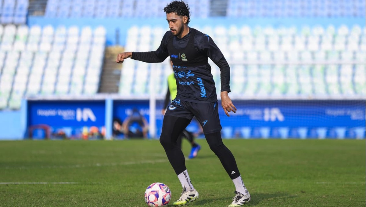 Misael Pedroza, en el entrenamiento de la Jaiba Brava.