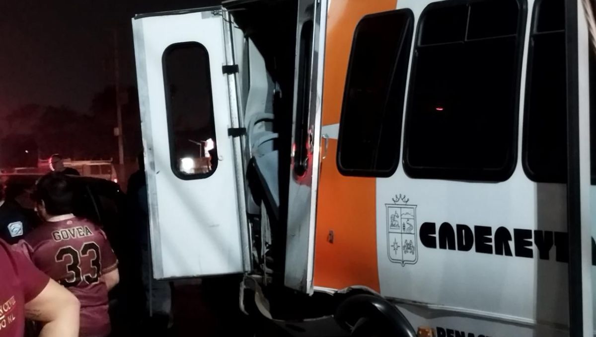 El vehículo donde viajaban los estudiantes se dirigían a Cadereyta tras participar en un torneo de béisbol. Mayte Villasana