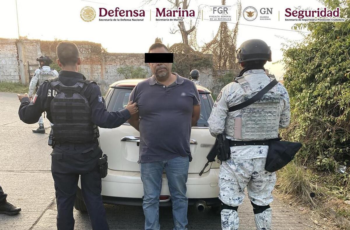 Detienen a cuatro personas tras recorridos de seguridad en tianguis limoneros e industria en Michoacán