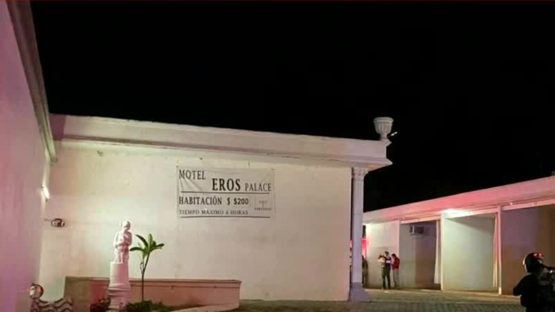 Asesinan a un hombre en un motel de Veracruz; indagan presunto crimen de odio