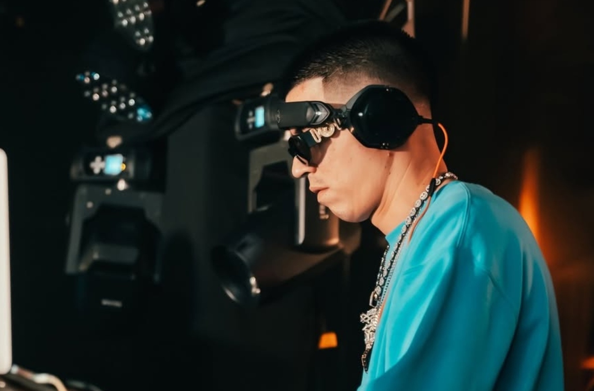 DJ Aza celebra su participación en el festival Flow Fest | Especial