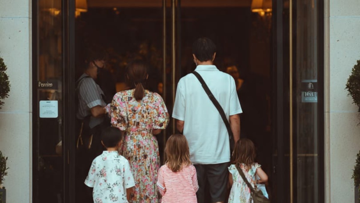 La familia pasó días en cuidados intensivos en un hospital de Estambul. | Imagen creada con IA