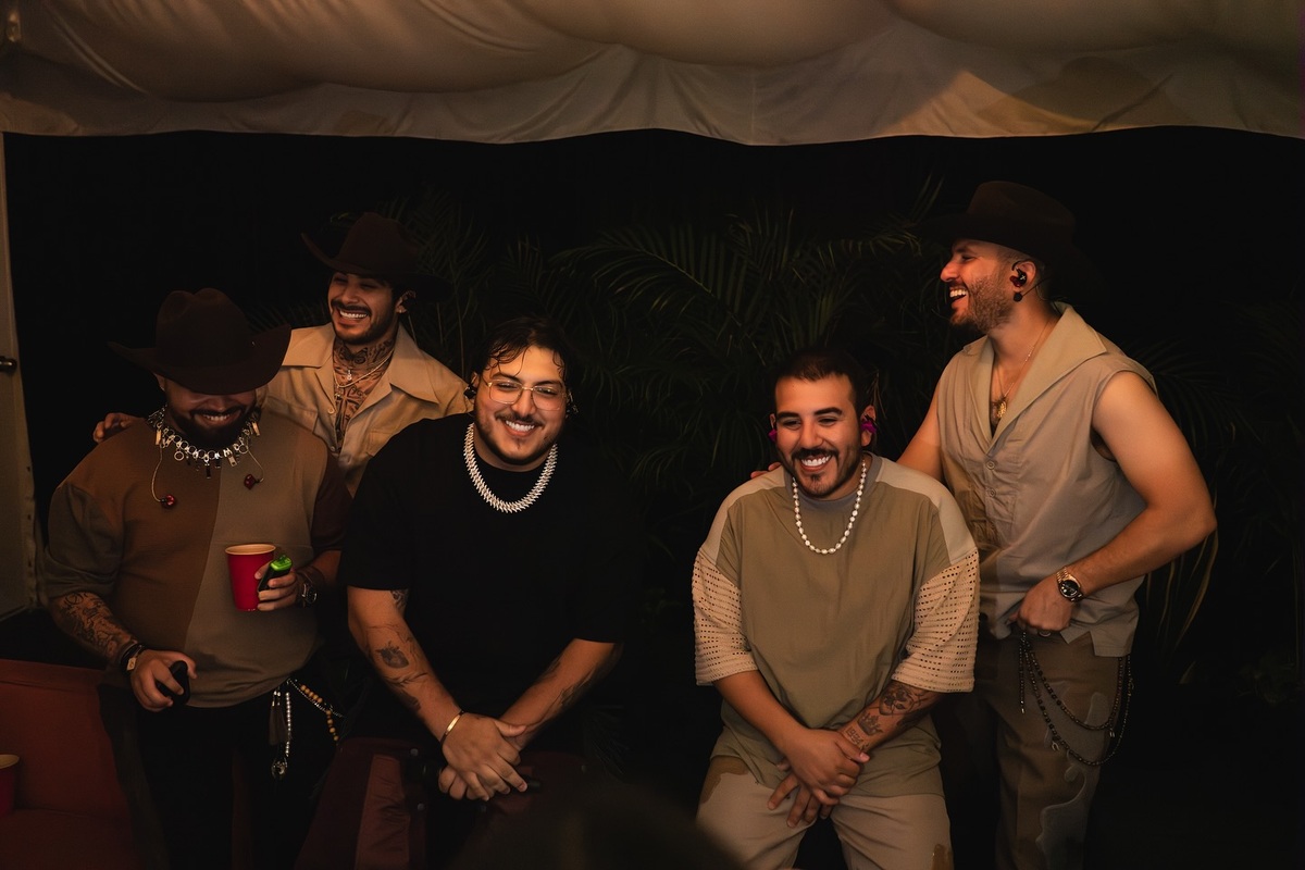 Grupo Frontera. | Facebook