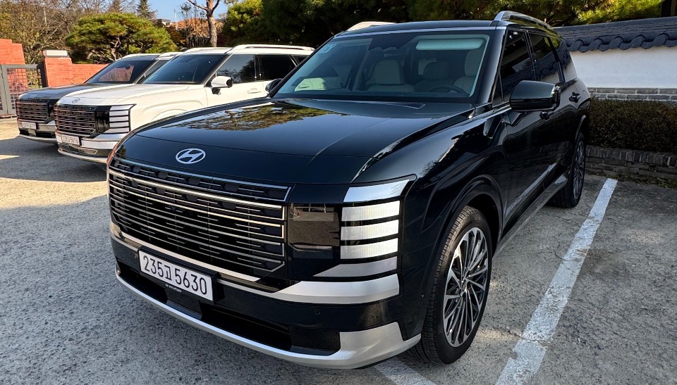 El Hyundai Palisade 2026 llega en su versión híbrida, equipada con un motor de cuatro cilindros. 1 Arturo Rivera