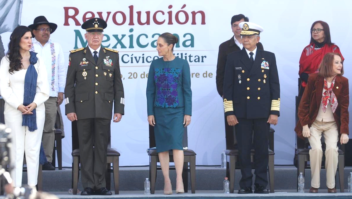 La presidenta Claudia Sheinbaum acompañada de los secretarios de Defensa y Marina. | Jorge Carballo