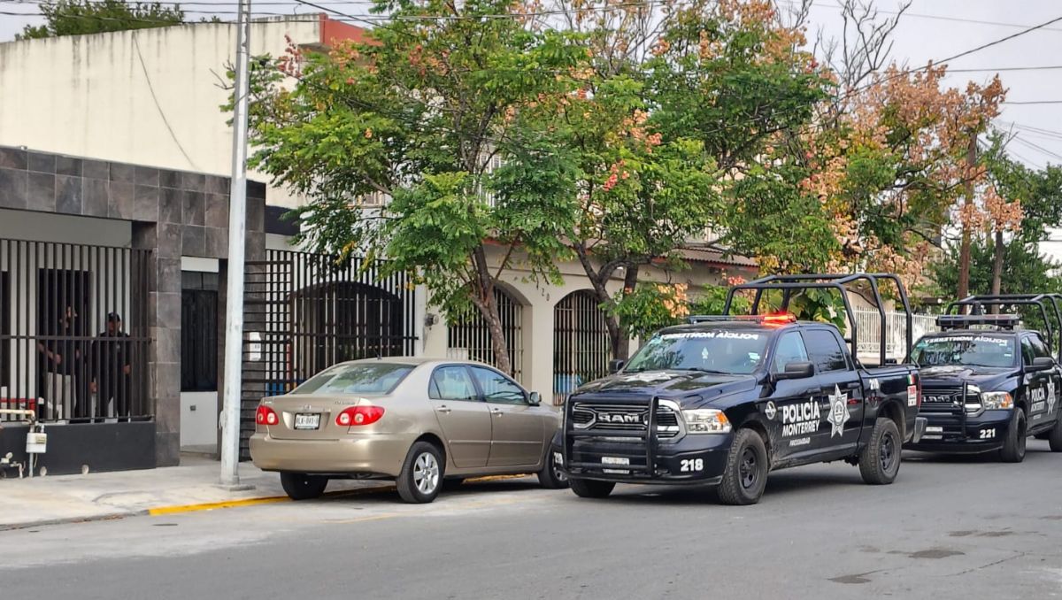 En el sitio se concentraron policías de Monterrey para realizar las investigaciones | Susana Paredes