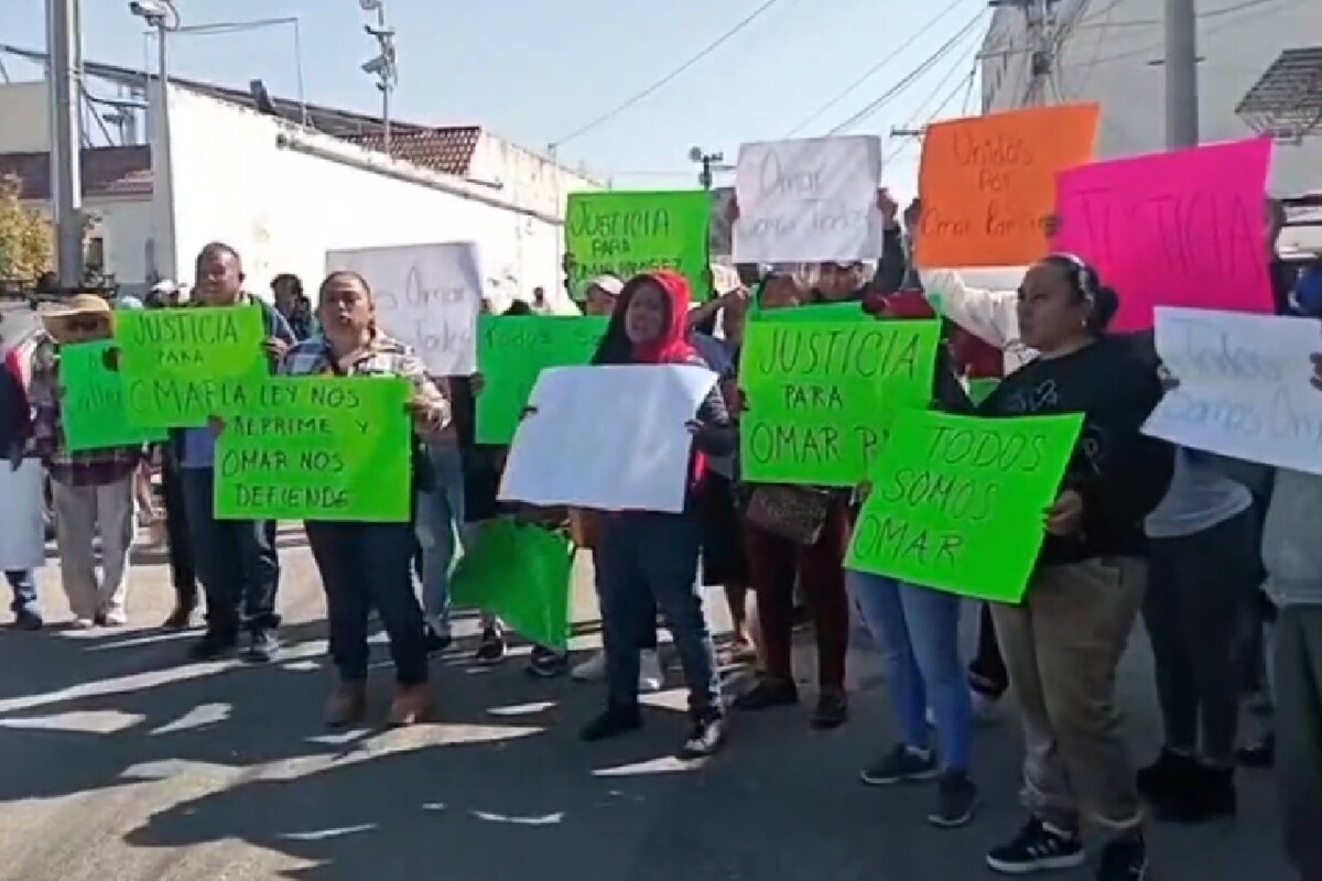 Vecinos Vigilantes protestan por detención de regidor de Actopan