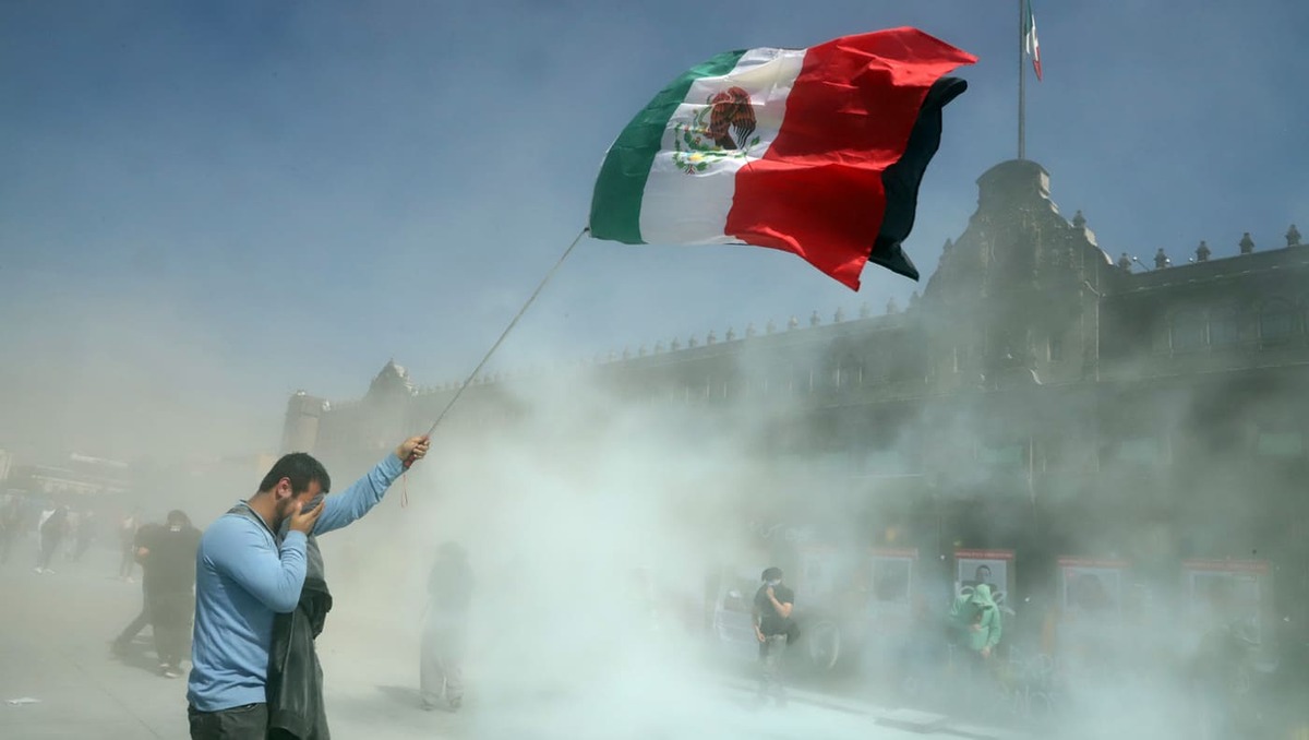 La marcha de la 'Generación Z' empezó como un llamado de la juventud y terminó envuelta en conspiración | Foto: Jesús Quintanar/ Milenio Diario.