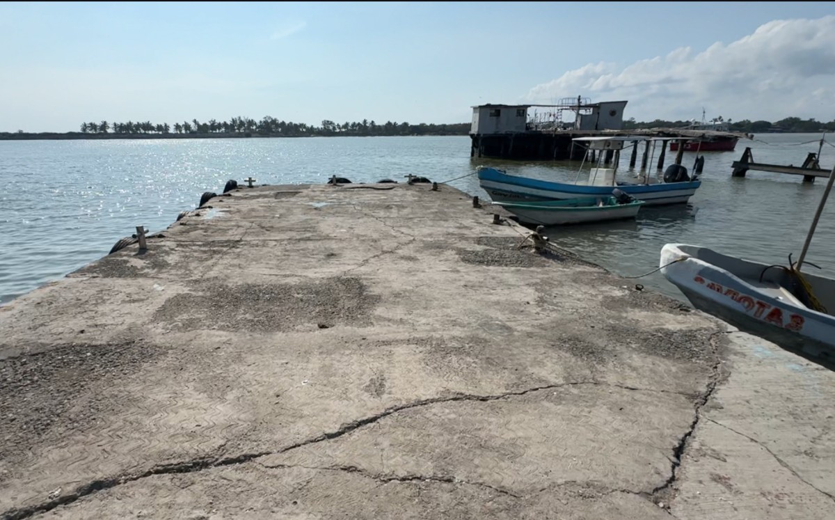 Responsable de yate hundido en Miramar logró llegar por sus propios medios al muelle de pilotos. | Mario Juárez