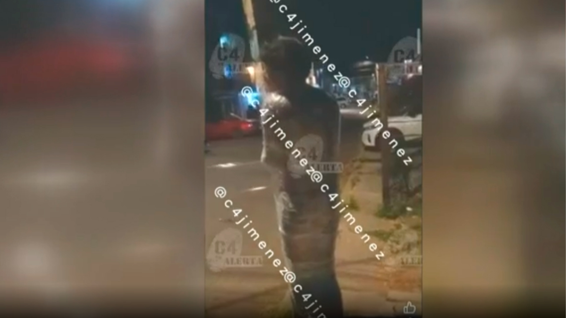 Ladrón es sometido por otro delincuente en Tláhuac y queda amarrado a un poste