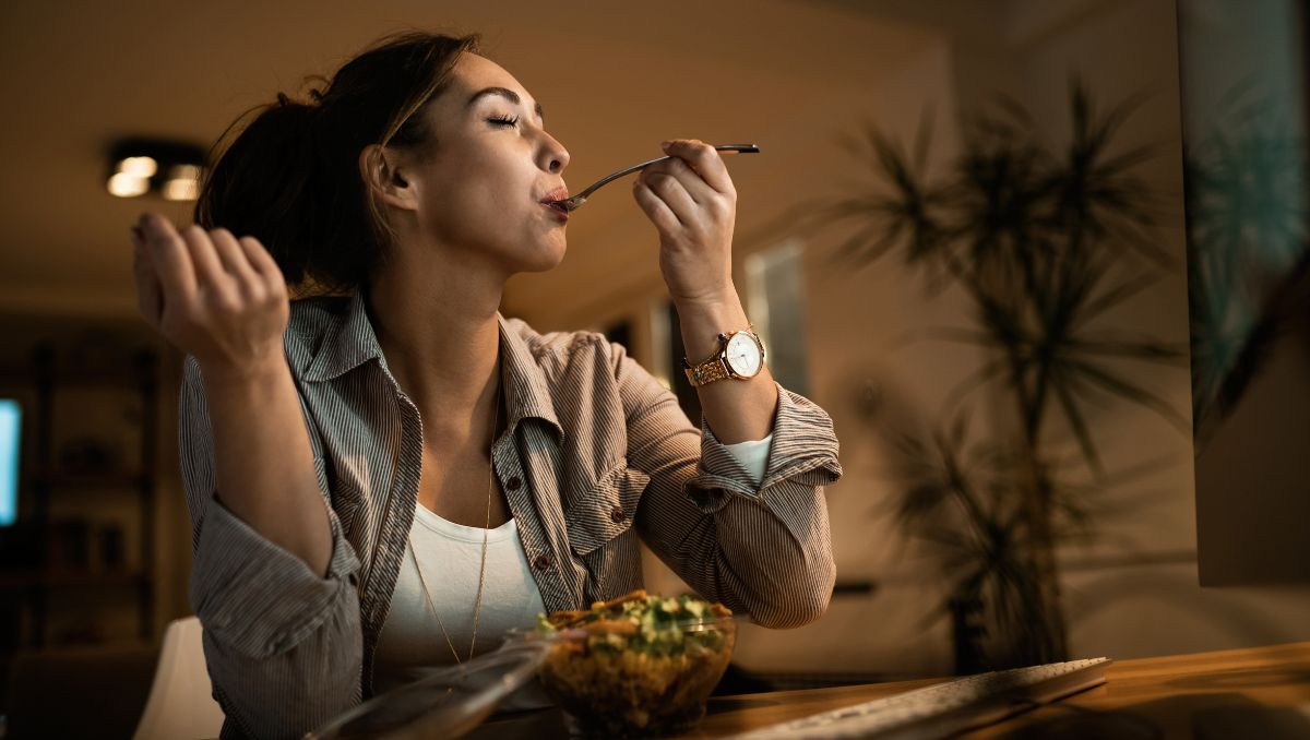 No es recomendable comer hasta sentirse repleto  | Especial