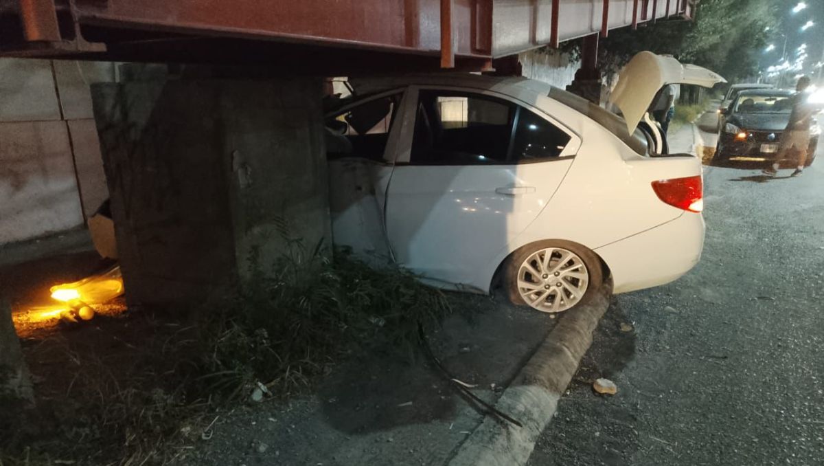 Los paramédicos revisaron al hombre y confirmaron que ya no presentaba signos vitales | Especial