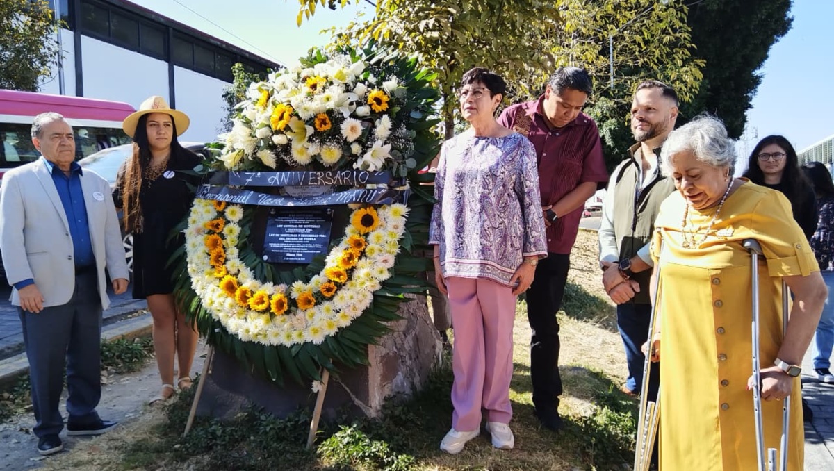 Realizan ceremonia por el séptimo aniversario luctuoso de Manuel Vara Zenteno | Angélica Tenahua