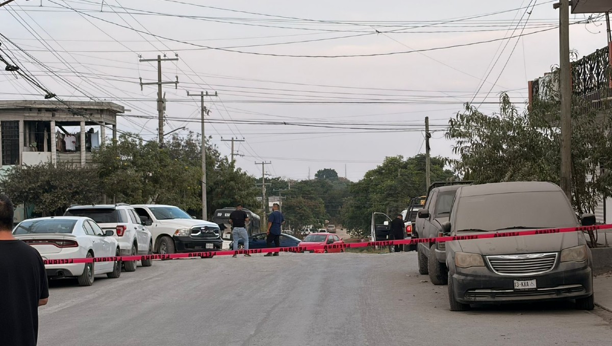 Una de las víctimas fue ejecutada al estar en un vehículo. Foto: Especial