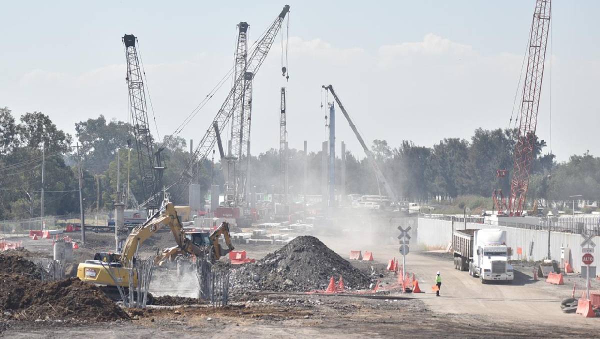 El nuevo diseño de los puentes de Alameda Oriente tendrán como base estudios de geotecnia y estabilidad del suelo. Foto: (Especial)