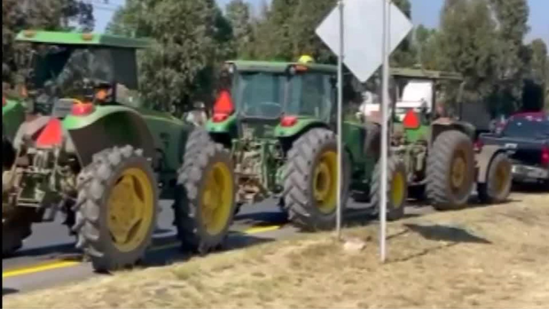 En Zacatecas, casetas y dependencias federales son bloqueadas