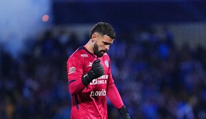 Nicolás Larcamón respalda a Andrés Gudiño como portero titular de Cruz Azul