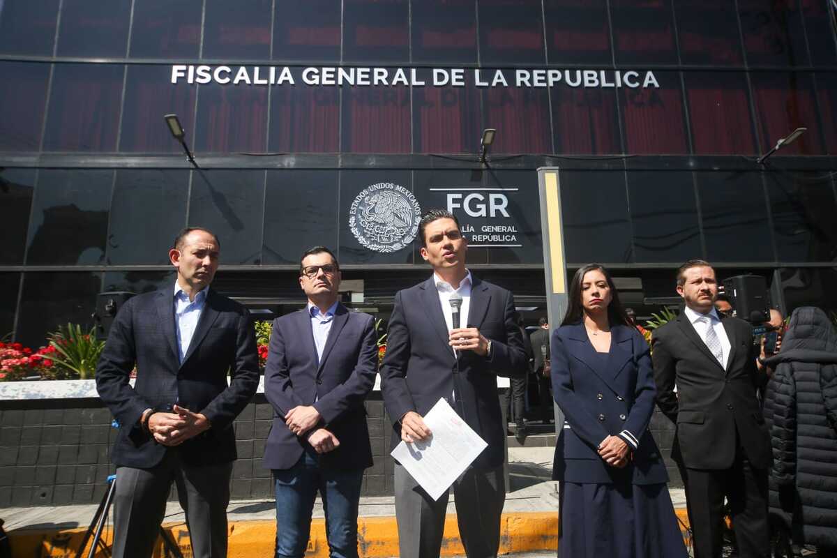 PAN presentó una denuncia ante FGR para denunciar hechos de violencia ocurridos el 15 de noviembre. | Foto: Araceli López