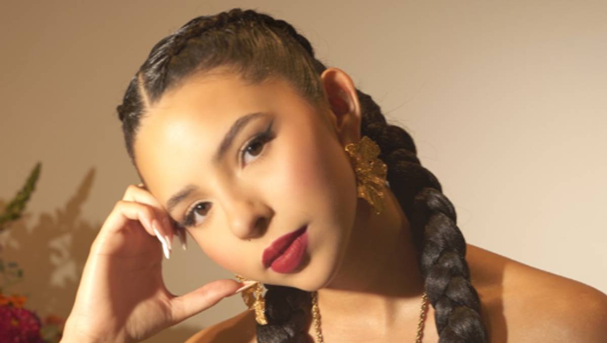 Momento viral: Ángela Aguilar responde a haters cantando a Rocío Dúrcal | ESPECIAL