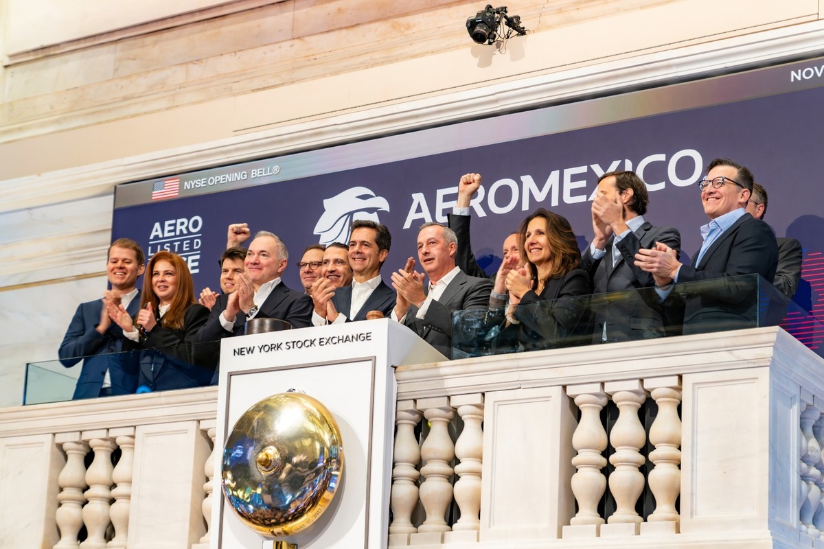 ¡Próximo destino: NYSE! Aeroméxico da “campanazo” con enliste en Bolsa de Nueva York