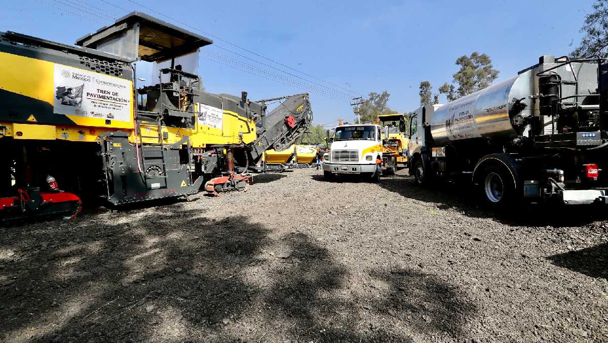 Se capacitaron a 15 personas para operar los trenes de repavimentación. Foto: (SICT)
