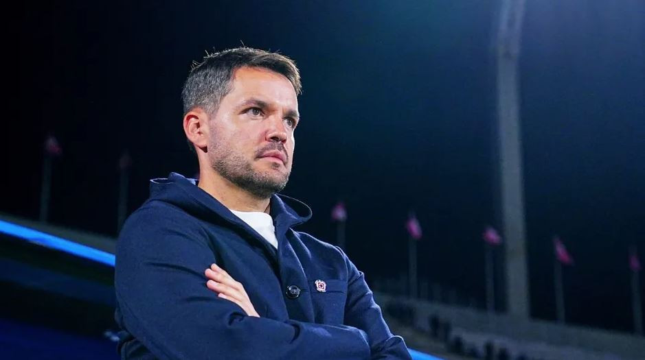 Nicolás Larcamón solicita las mejores designaciones arbitrales para partido ante Chivas