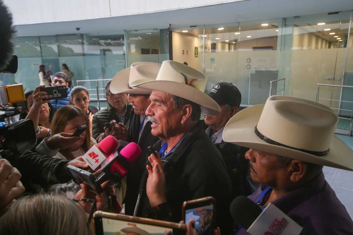 Campesinos denunciaron que la presidenta Claudia Sheinbaum está siendo mal informada sobre la crisis en el campo. | Araceli López