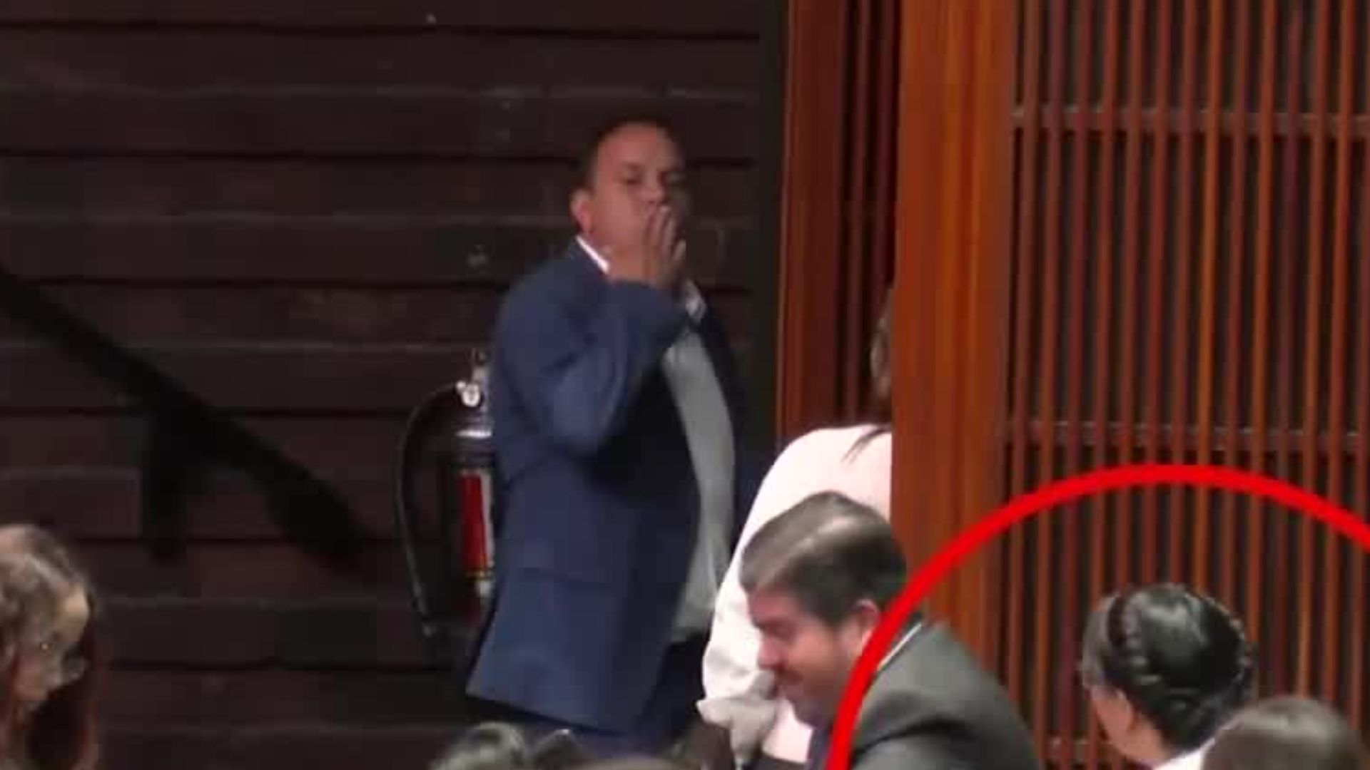 La diputada del PT, Martha Aracely Cruz, denuncia a Cuauhtémoc Blanco por acoso en el 25N