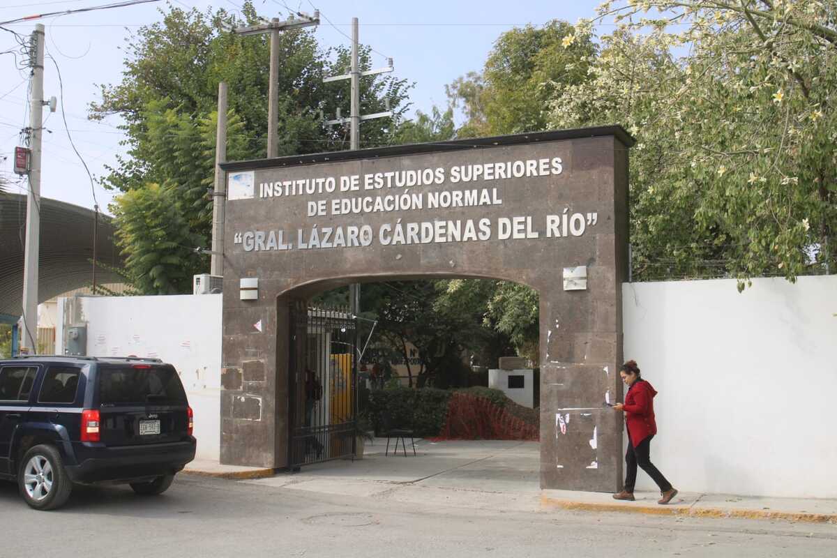 Instituto de Estudios Superiores de Educación Normal (IESEN) General Lázaro Cárdenas del Río. | Rolando Riestra