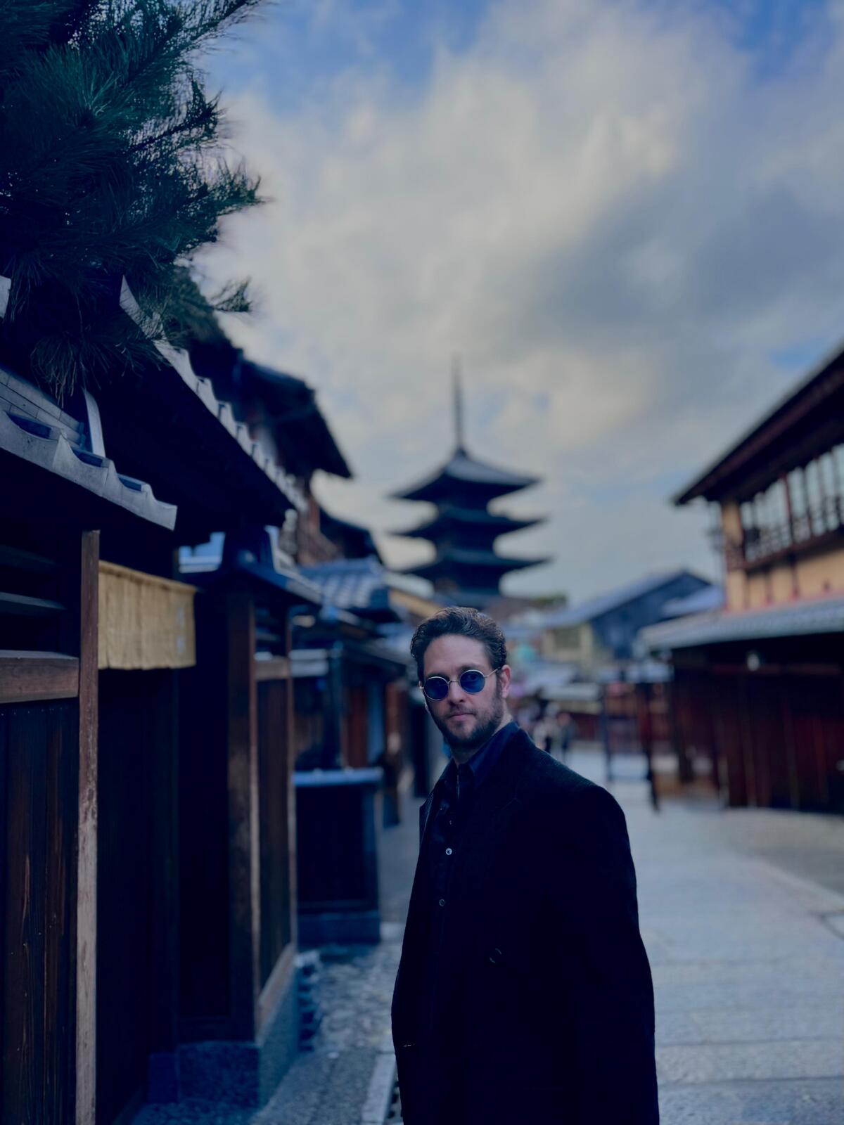 'Perdido en los Graves', es una mezcla de pop alternativo, matices electrónicos y sensibilidad. | Cortesía