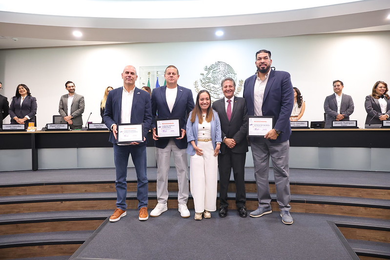 Reconocen a los Astros en el Ayuntamiento de Zapopan. (Cortesía)