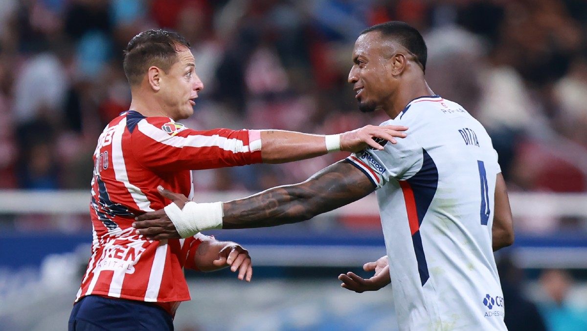 Chivas y Cruz Azul empatan sin goles en la ida de los cuartos de final del Apertura 2025 (Imago7)