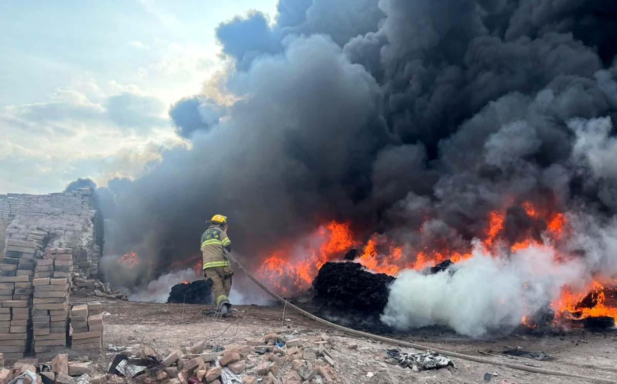 Incendio en ladrilleras de San Pedro. | Especial