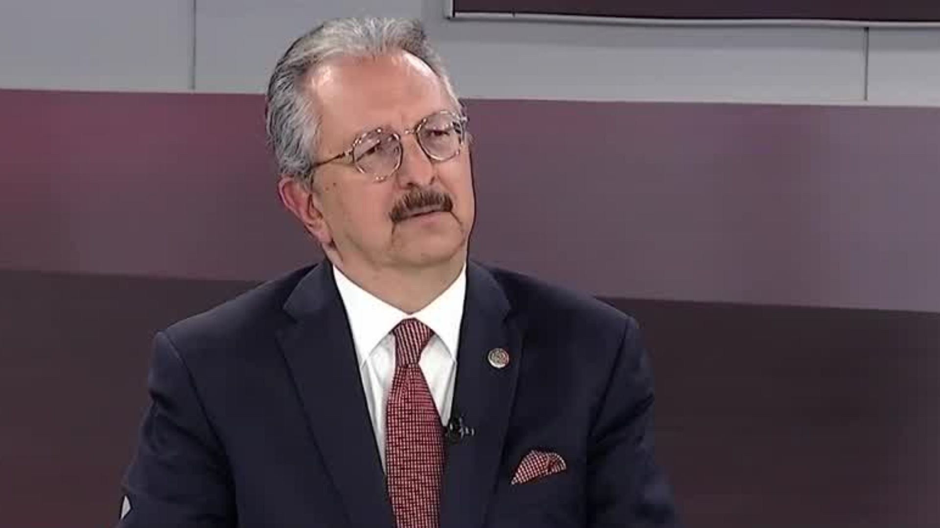 Javier Dávila Torres señala la urgencia de un ecosistema de ciencia y patentes en México