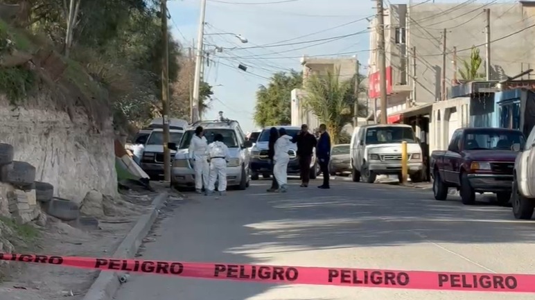 Atacan a agente de FGE-Baja California al salir de su casa; rastrean ruta de escape de presuntos agresores
