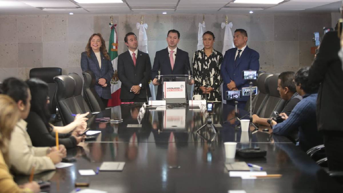 Rescala detalla que el aumento que proponen debe ser destinado a la Policía Municipal. Foto: (Tania Contreras)