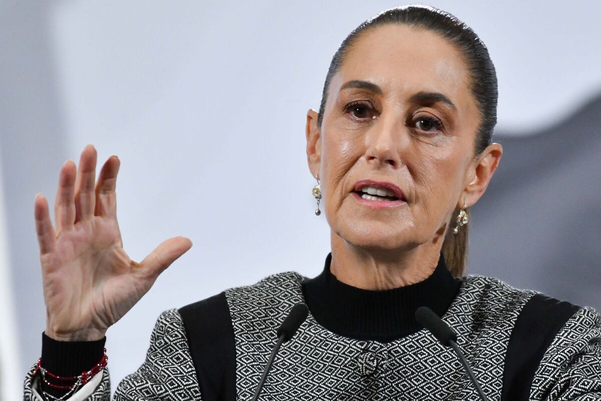 Sheinbaum respalda a Ernestina Godoy: "es una mujer extraordinaria, honesta y de principios"