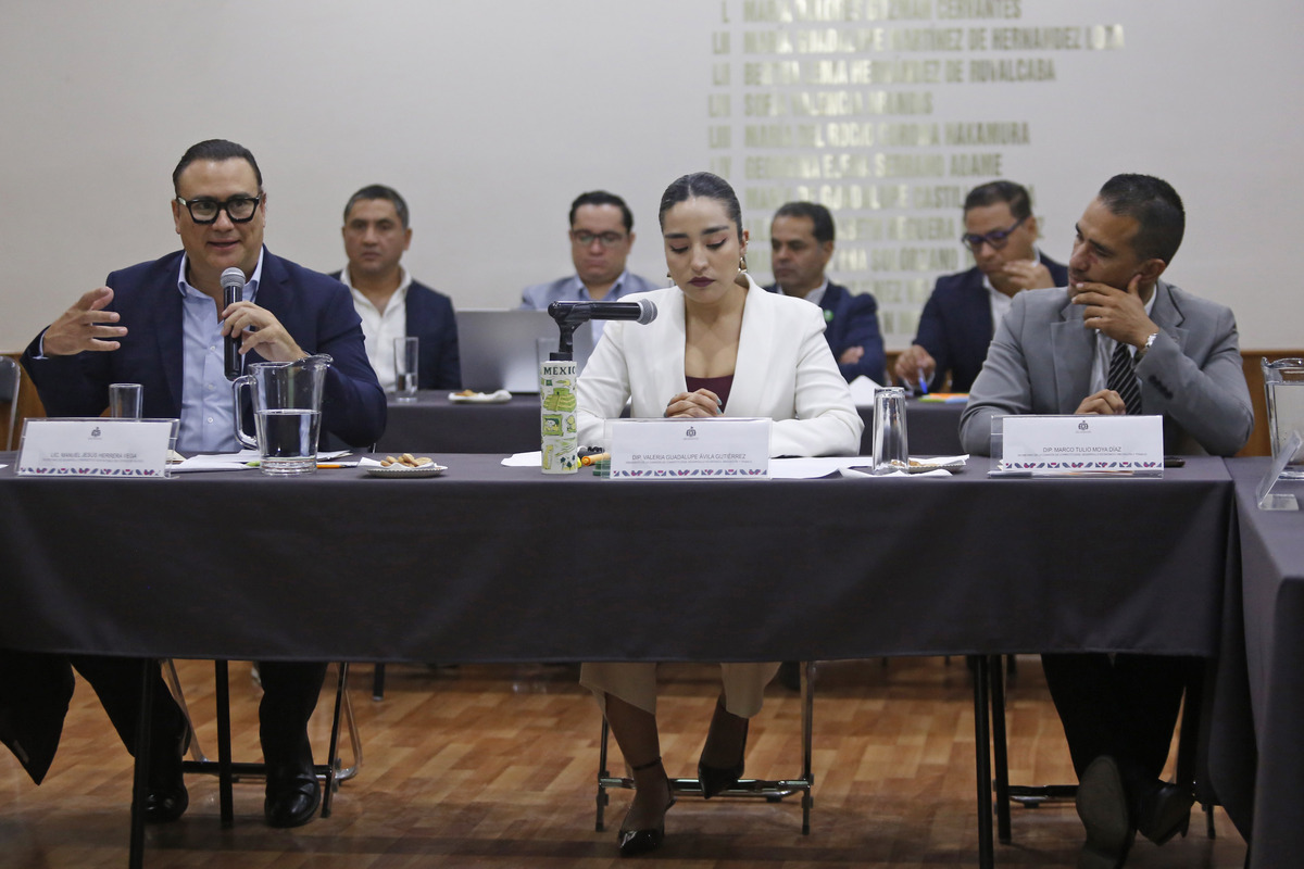 Glosa del secretario de Innovación y el secretario de Energía. (Fernando Carranza)