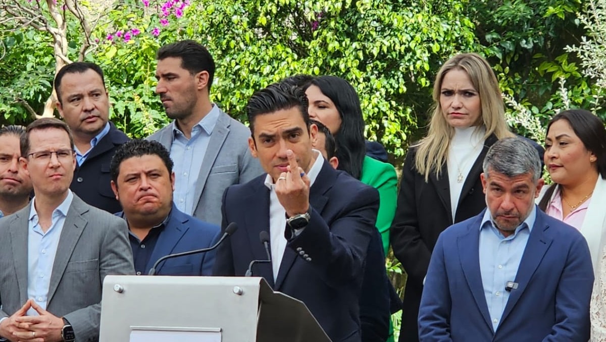 PAN y MC señalan que renuncia de Gertz Manero a la FGR "no fue un buen proceso"