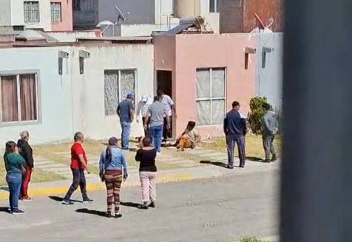 Vecinos se organizaron para dar golpiza a presuntos ladrones. (Cortesía)