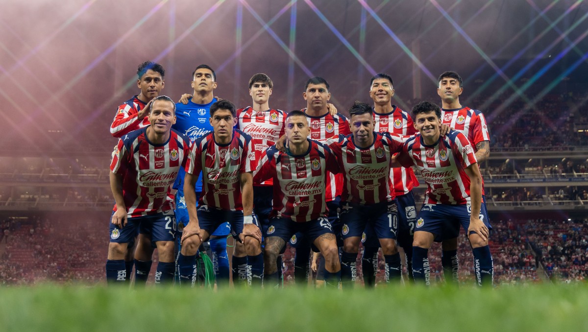 Chivas convoca a todo su plantel para viajar al partido ante Cruz Azul (Imago7)