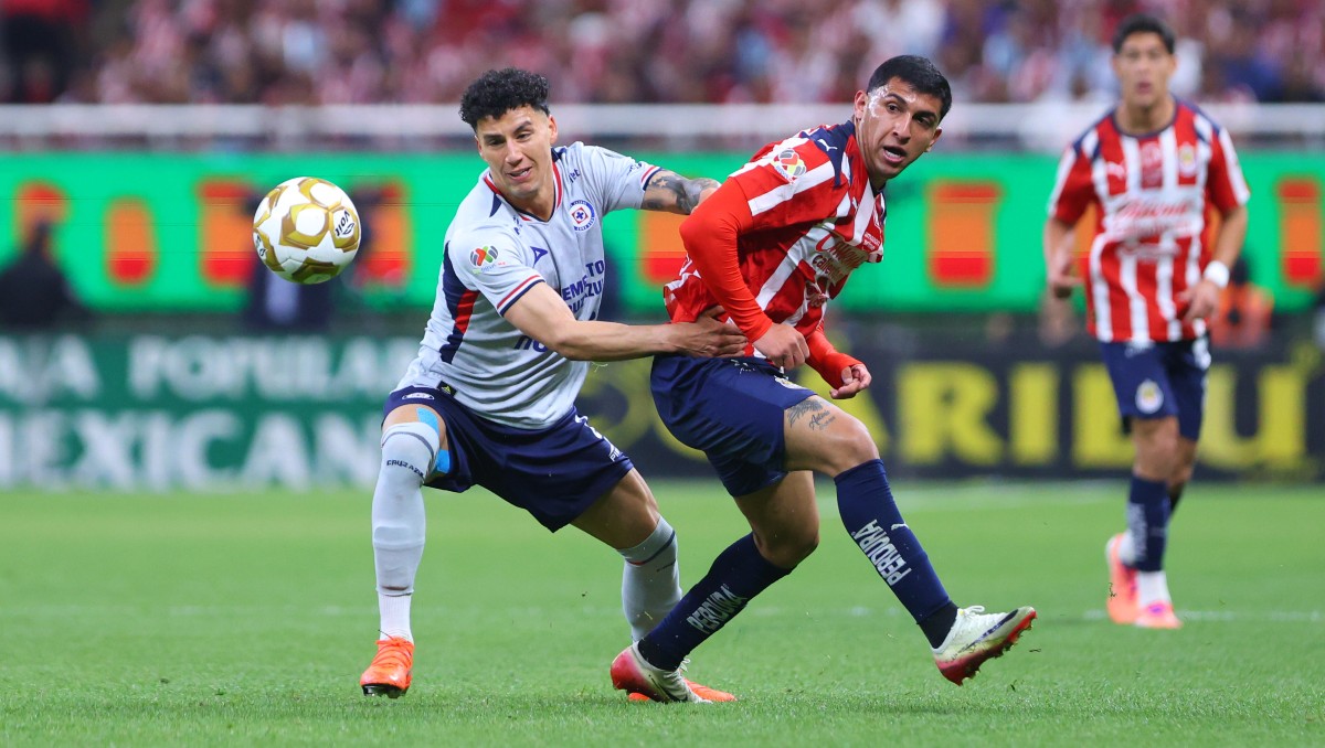 ¿Feria de goles? IA pronostica al ganador entre Cruz Azul y Chivas en los cuartos de final del Apertura 2025
