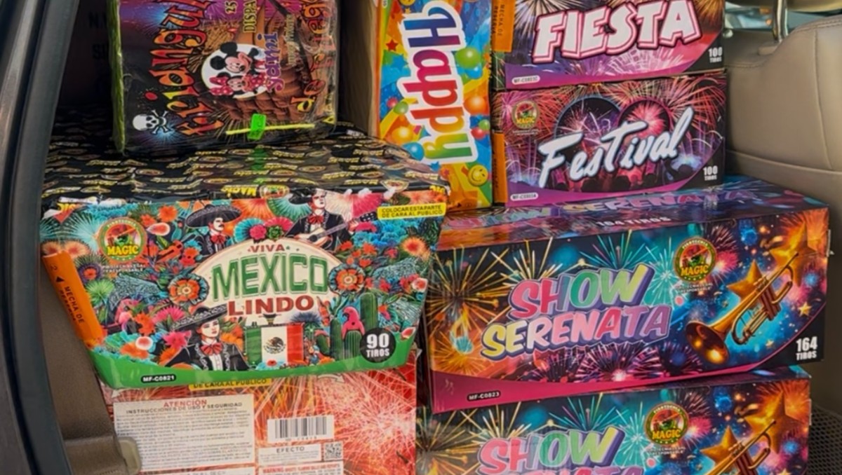 Las múltiples cajas de pirotecnia eran transportadas en un vehículo particular. Foto: Especial