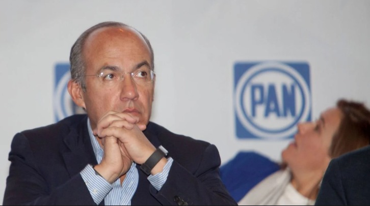 Felipe Calderón ronda el PAN y le desea éxito en reforma a estatutos