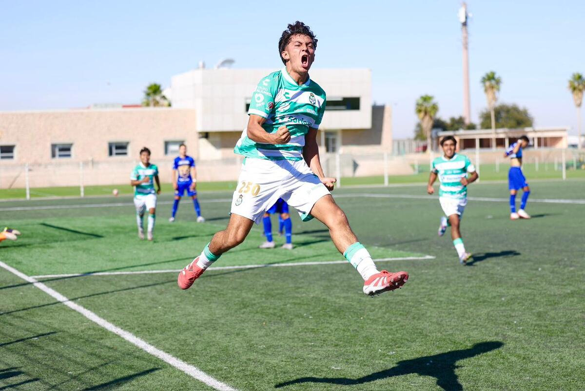 Santos Laguna avanza a tres finales de fuerzas básicas. (Especial)