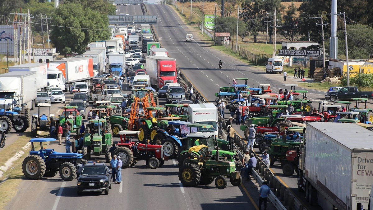 Los cambios en la ley buscan atender las demandas de los agricultores, quienes han bloqueado distintos tramos carreteros. | Foto: Dany Béjar