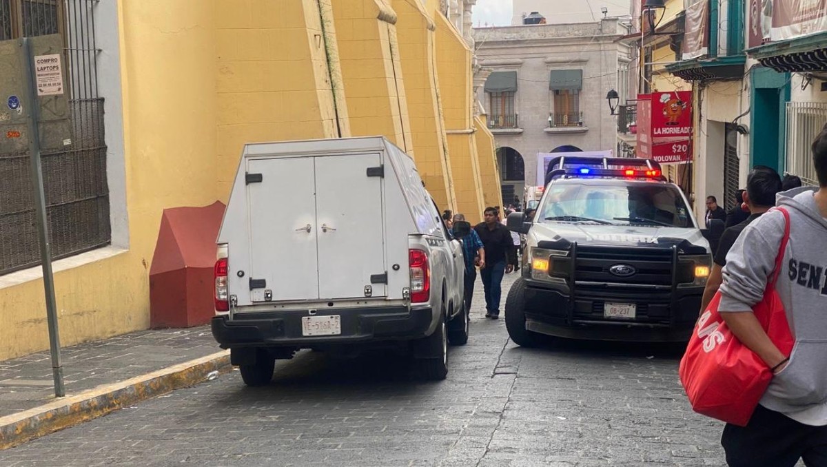 Adulto mayor muere en Catedral de Xalapa, cerca del mitin de Rocío Nahle