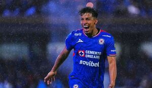 Ángel Sepúlveda está en el radar de Chivas y Cruz Azul estaría dispuesto a escuchar alguna oferta; esto es lo que sabemos sobre su posible llegada al Rebaño.