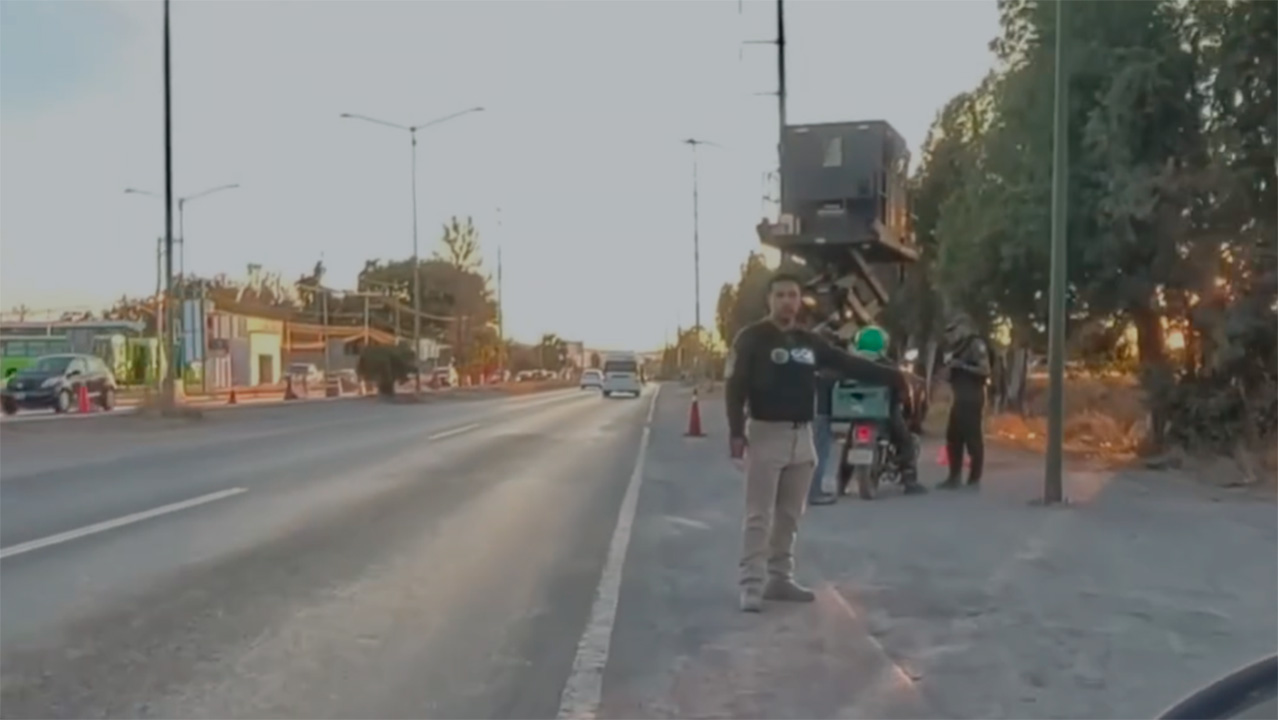 Cesan a policías de SLP tras video viral pidiendo “mordida”